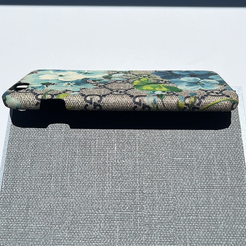 Authentic Gucci GG Blooms iPhone 6/6s Case - Picture 11 of 16